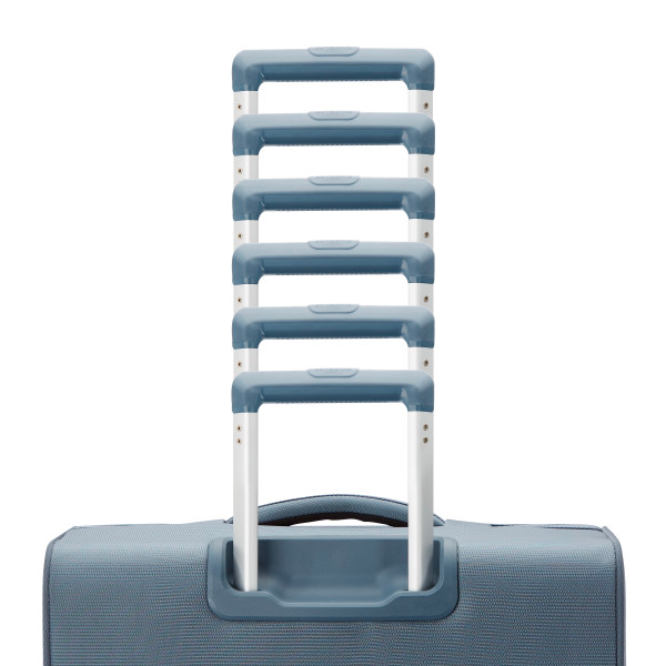 Samsonite UpLIFT Softside Medium Spinner