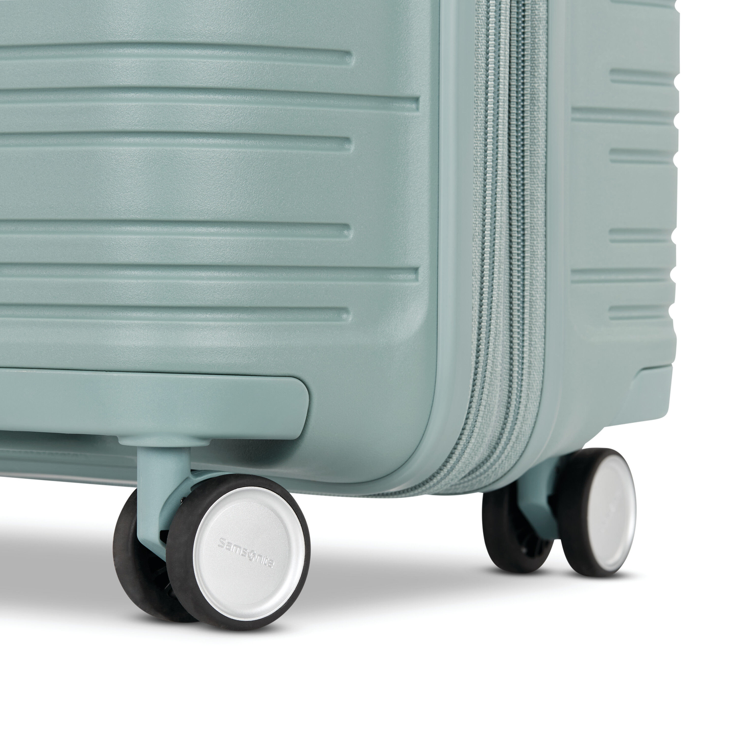 Samsonite Elevation™ Plus Hardside Global Carry-On Spinner