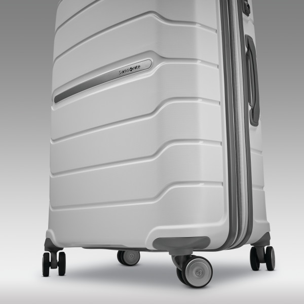 Samsonite Freeform Large Spinner