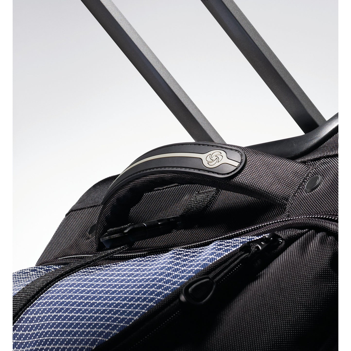 Samsonite Ripstop Wheeled Duffel 26"