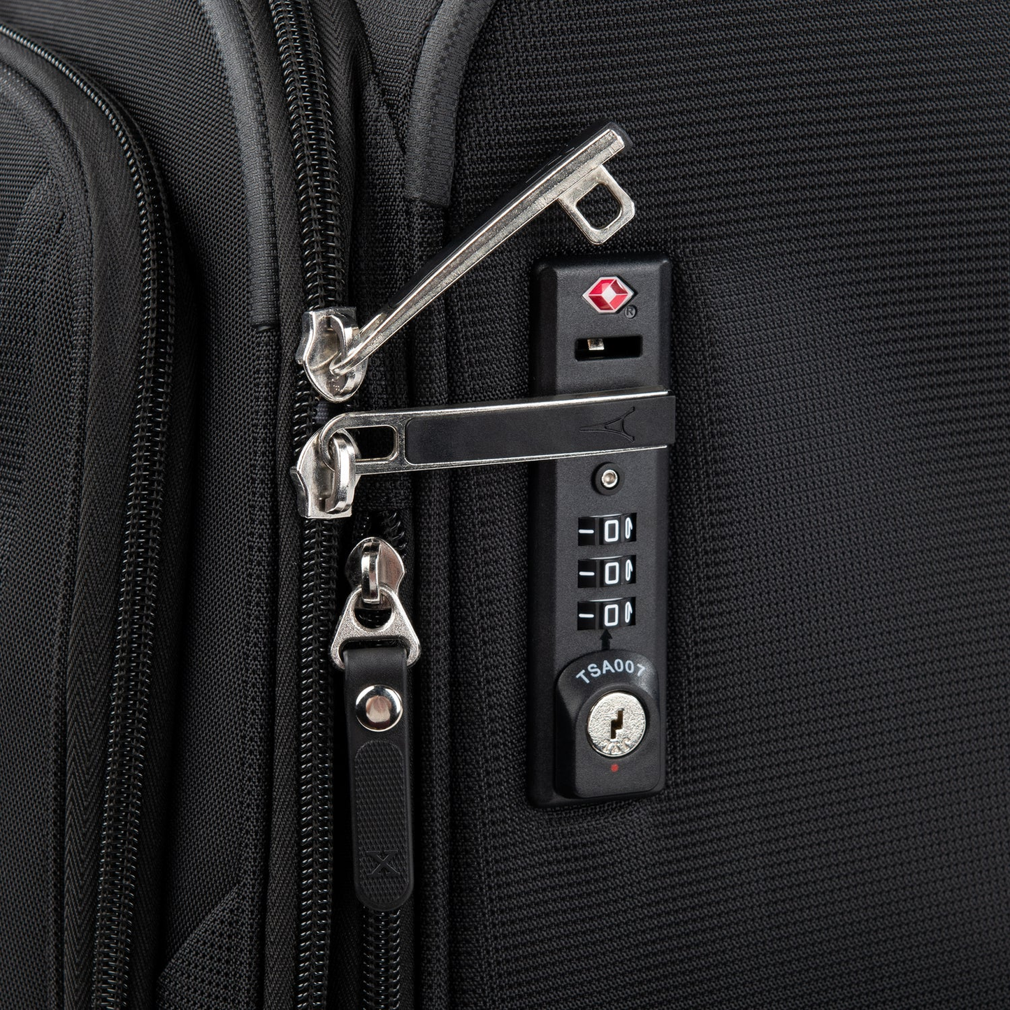 Travelpro Maxlite® 5 International Carry-On Spinner